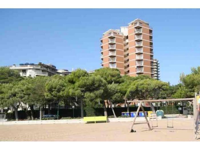 Ba - Cristallo - Sea View - Lignano Sabbiadoro Exterior photo